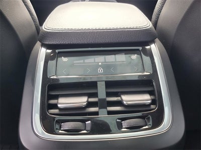 2021 Volvo XC90 T6 Momentum 6-Seat