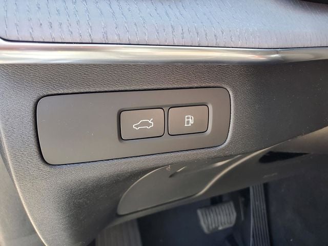 2026 Volvo XC90 Ultra - Photo 18