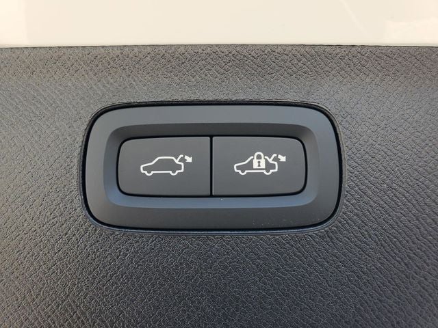2026 Volvo XC90 Ultra - Photo 35
