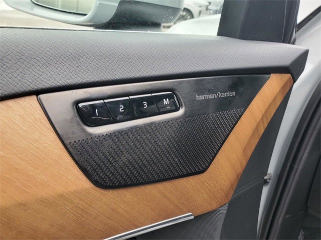 2024 Volvo XC90 Recharge Plug-In Hybrid T8 Plus 6 Passenger