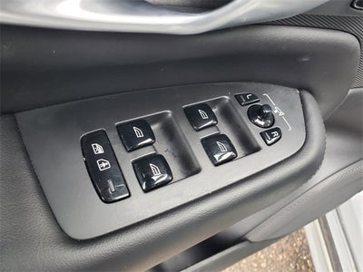 2024 Volvo XC90 Recharge Plug-In Hybrid T8 Plus 6 Passenger