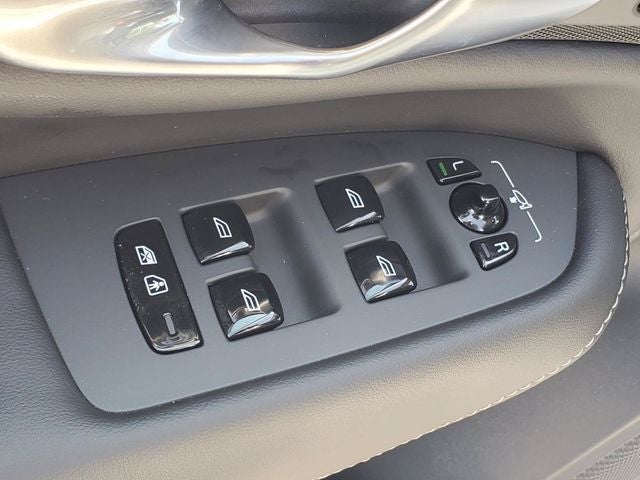2024 Volvo XC90 Recharge Plug-In Hybrid Ultimate