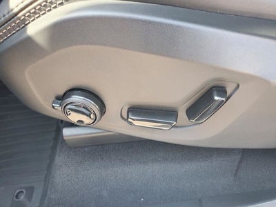 2024 Volvo XC90 Recharge Plug-In Hybrid Ultimate