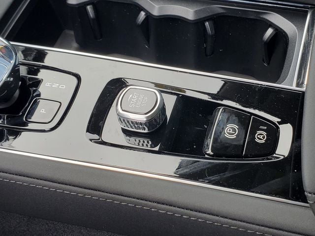 2026 Volvo XC90 Plug-In Hybrid T8 Plus 7 Passenger