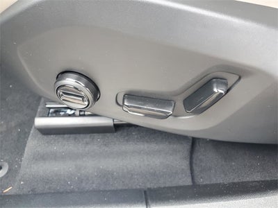 2026 Volvo XC60 Plug-In Hybrid T8 Plus