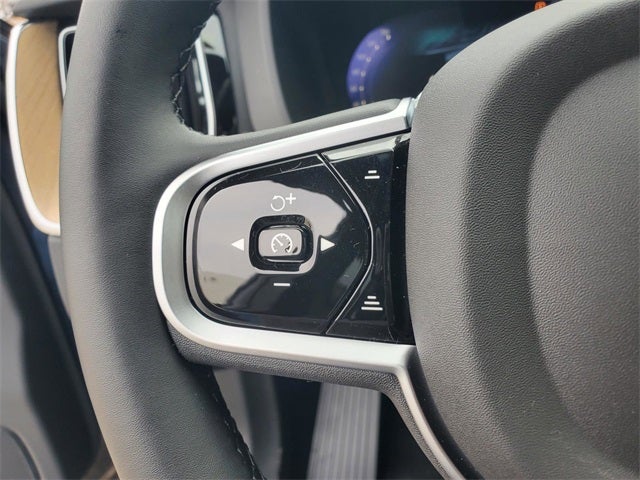 2026 Volvo XC60 Plug-In Hybrid T8 Plus