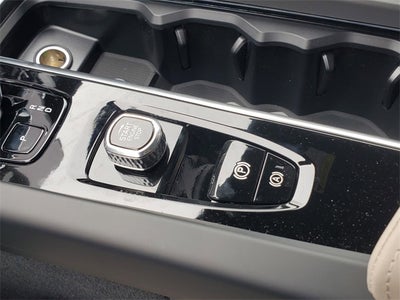 2026 Volvo XC60 Plug-In Hybrid T8 Plus