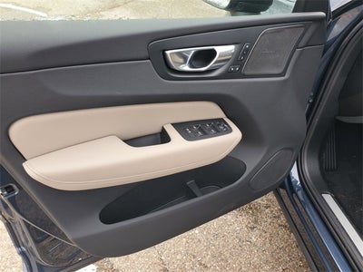 2026 Volvo XC60 Plug-In Hybrid T8 Plus