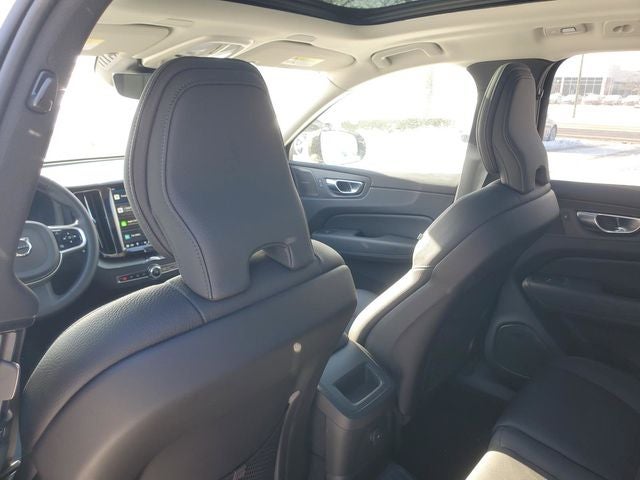 2025 Volvo XC60 Plug-In Hybrid T8 Plus