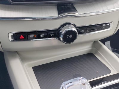 2026 Volvo XC60 Plug-In Hybrid T8 Ultra