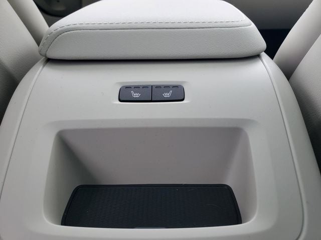 2026 Volvo XC60 Plug-In Hybrid T8 Ultra