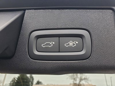 2026 Volvo XC60 Plug-In Hybrid T8 Ultra