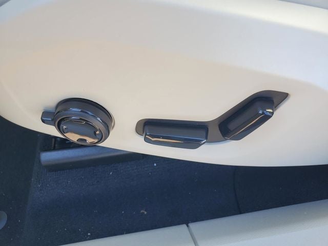 2026 Volvo XC60 Plug-In Hybrid T8 Ultra