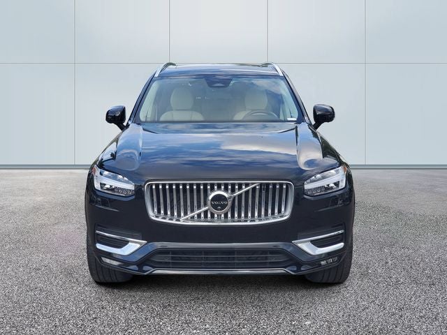 2023 Volvo XC90 B5 Plus