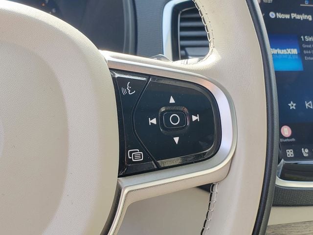 2023 Volvo XC90 B5 Plus