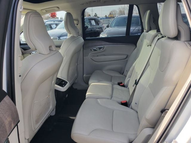 2023 Volvo XC90 B5 Plus