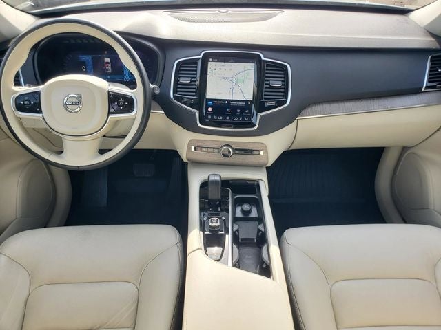 2023 Volvo XC90 B5 Plus