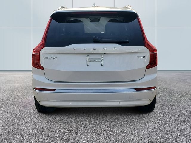 2023 Volvo XC90 B5 Plus