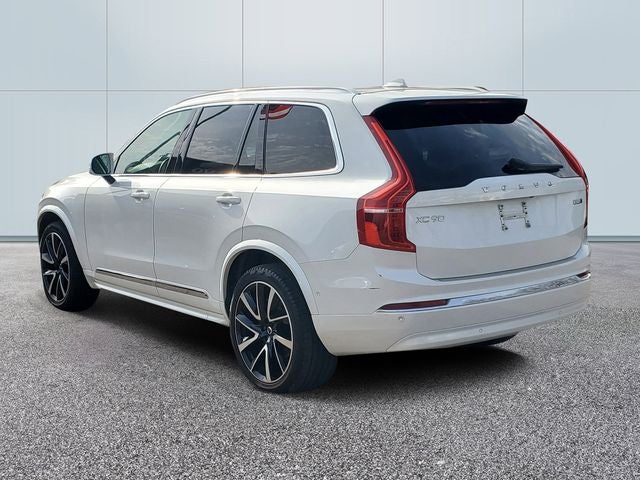 2023 Volvo XC90 B5 Plus
