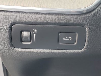 2022 Volvo XC60 B5 Inscription