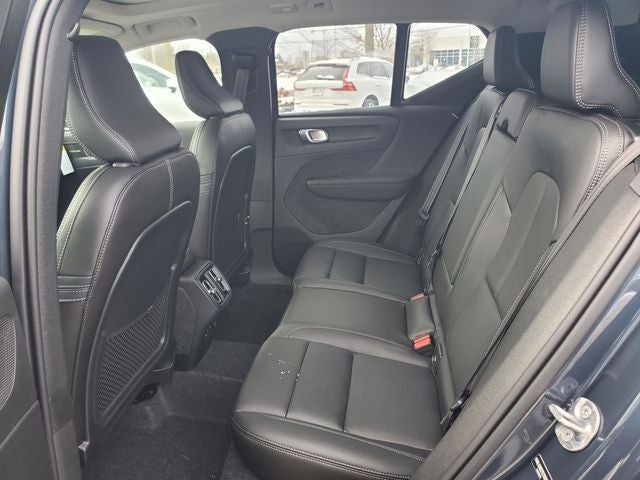 2026 Volvo XC40 B5 Plus