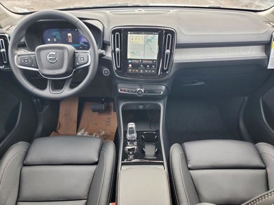 2026 Volvo XC40 B5 Plus