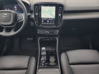2026 Volvo XC40 B5 Plus
