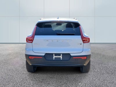 2026 Volvo XC40 B5 Plus