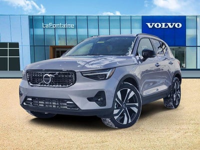 2026 Volvo XC40 B5 Plus