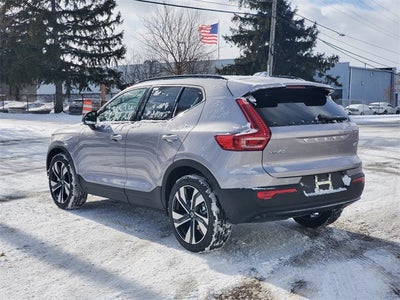 2026 Volvo XC40 B5 Plus