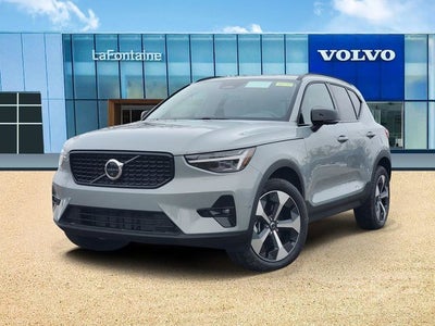 2026 Volvo XC40 B5 Plus