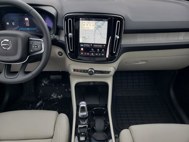 2026 Volvo XC40 B5 Plus