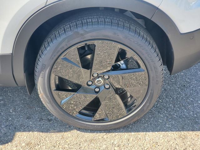 2026 Volvo XC40 B5 Ultra Black Edition