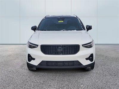 2026 Volvo XC40 B5 Ultra Black Edition