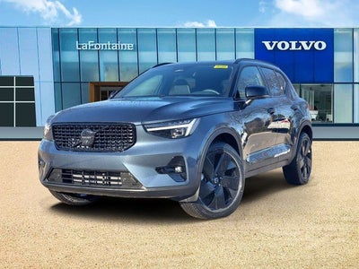 2026 Volvo XC40 B5 Ultra Black Edition