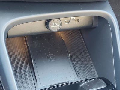 2026 Volvo XC40 B5 Ultra Black Edition