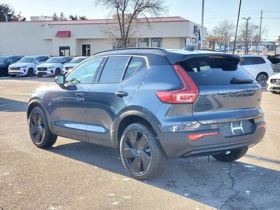 2026 Volvo XC40 B5 Ultra Black Edition