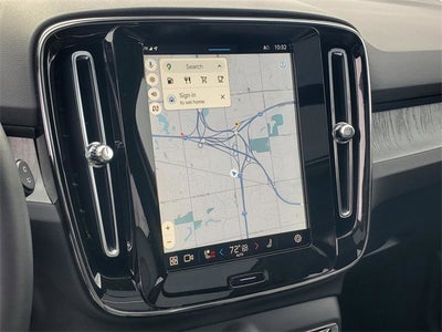 2025 Volvo XC40 B5 Core