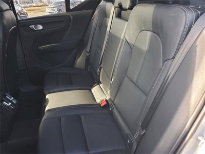 2025 Volvo XC40 B5 Core