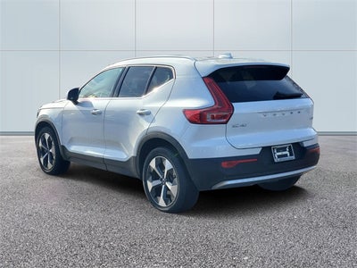 2025 Volvo XC40 B5 Core