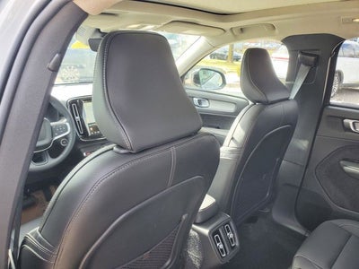 2026 Volvo XC40 B5 Core
