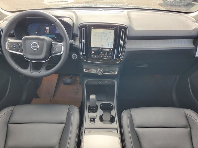 2026 Volvo XC40 B5 Core