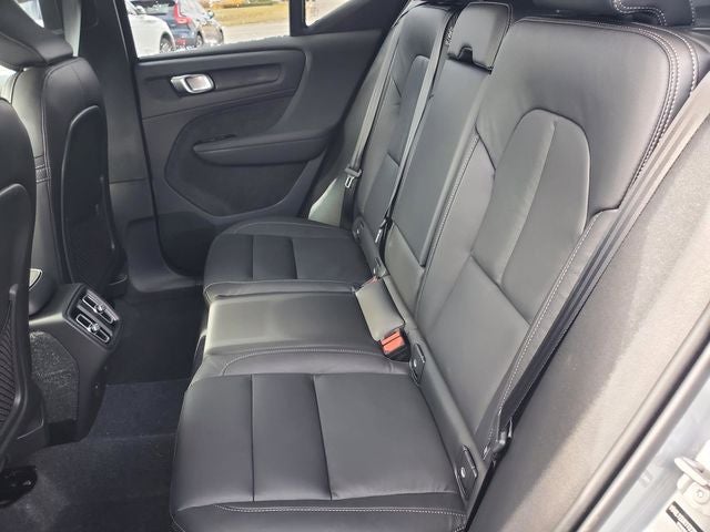 2026 Volvo XC40 B5 Core