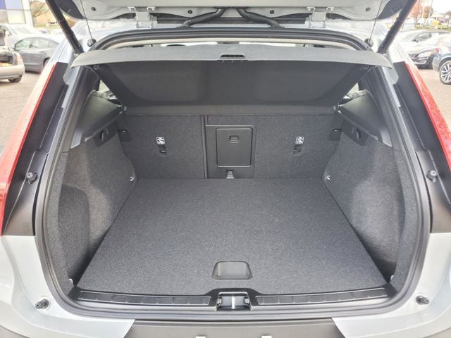 2026 Volvo XC40 B5 Core