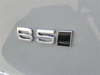 2026 Volvo XC40 B5 Core