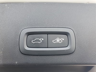 2024 Volvo XC40 Ultimate