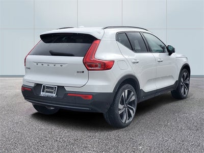 2024 Volvo XC40 Ultimate