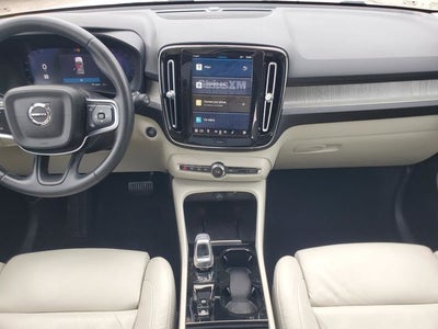 2023 Volvo XC40 B5 Plus Bright Theme
