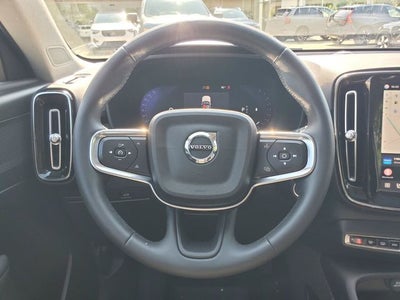 2023 Volvo XC40 B5 Plus Dark Theme