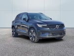2023 Volvo XC40 B5 Plus Dark Theme